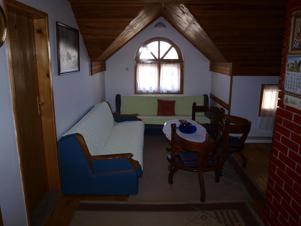 Guesthouse Ukus Durmitora Zabljak  Exterior photo